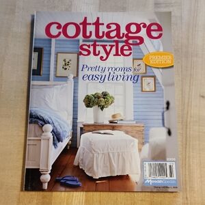 Cottage Style Magazine, Soft Cover Book 2006 May. Great Condition